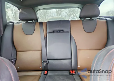 2016 Volvo Xc60 T6 Platinum z USA, uszkodzony, nr VIN YV4902RM8G2832562